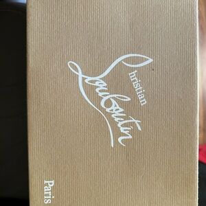 Louis Vuitton, Paris heels never worn just tried on